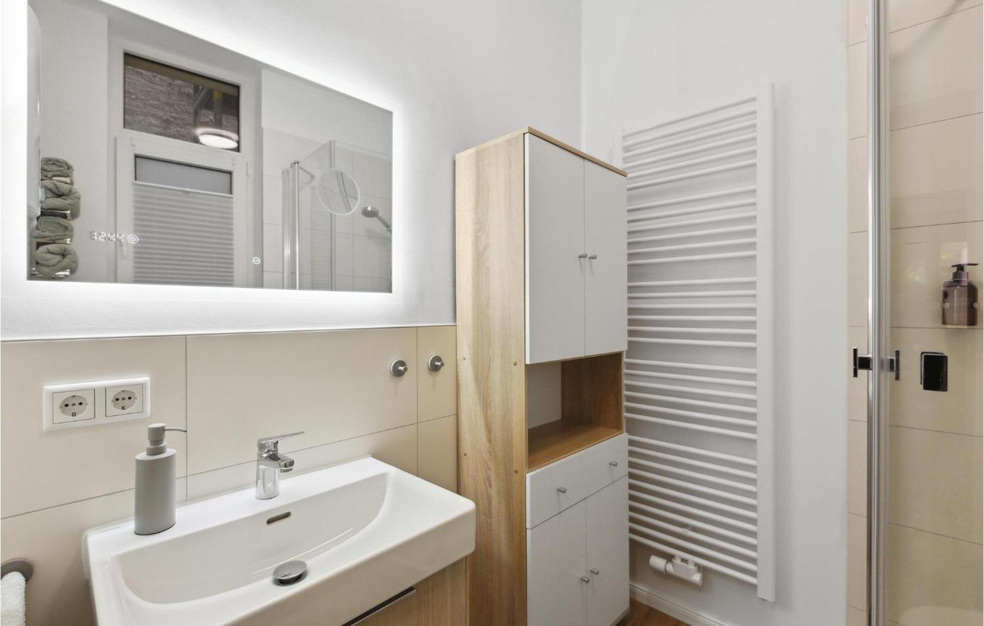 Pet Friendly Apartment In Naumburg With Kitchen Exteriér fotografie